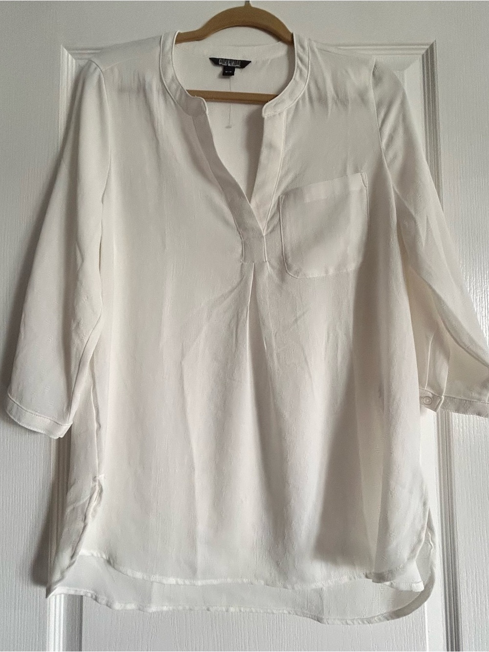 Nicole Miller Cream Split V-Neck Pocket Blouse
